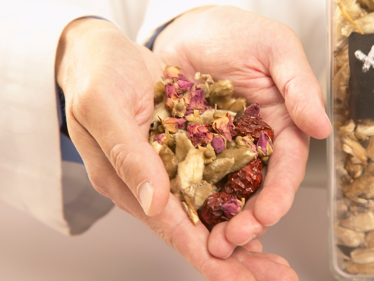 traditional-chinese-medicine-relieves-arthritis